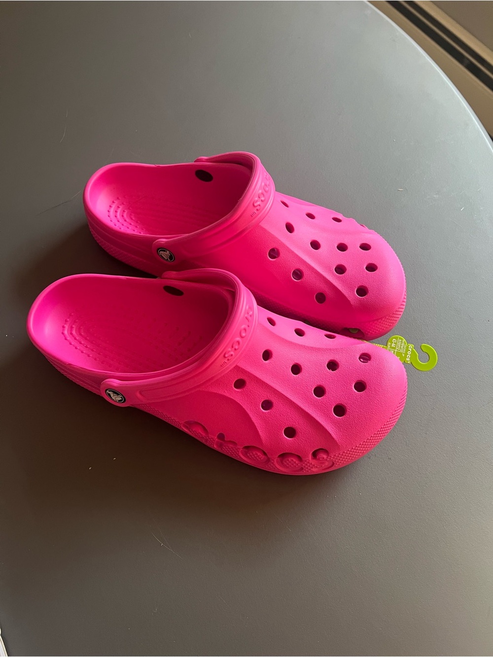 CROCS Classic Clog in Hot Pink